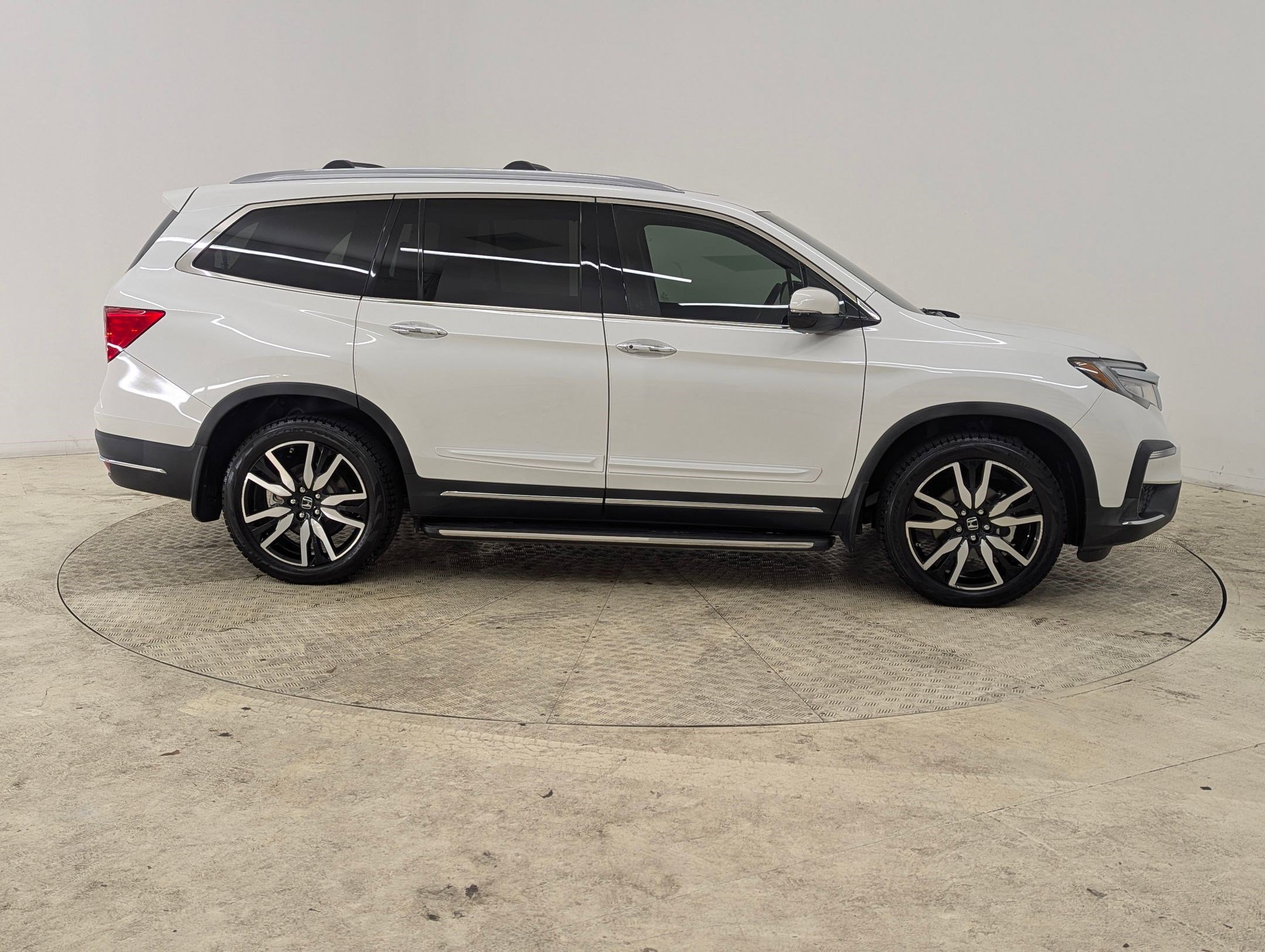 Used 2022 Honda Pilot Touring image 8