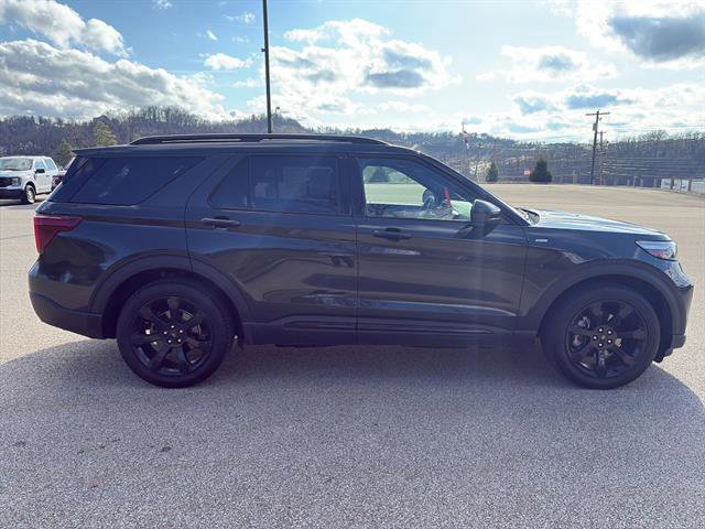 Certified 2022 Ford Explorer ST-Line w/ Class IV Trailer Tow Package image 6