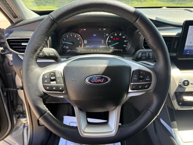 Certified 2024 Ford Explorer XLT w/ Equipment Group 202A AWD/4WD image 13