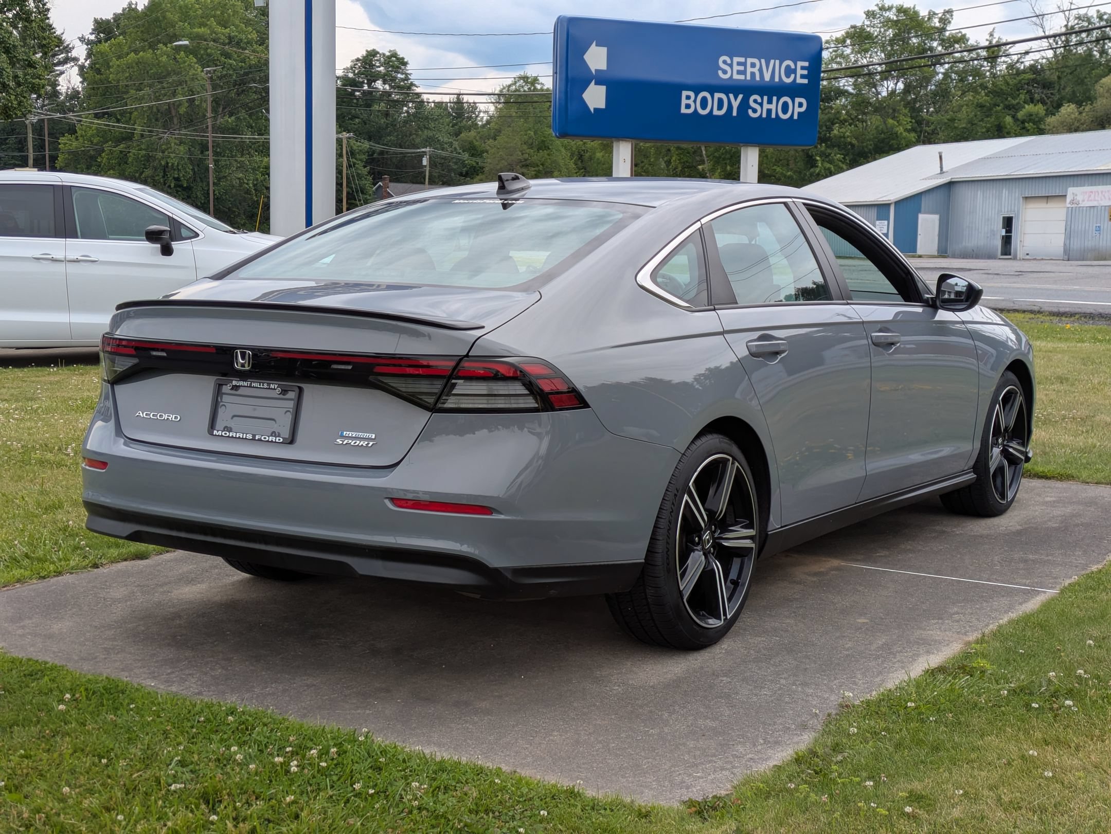 Used 2023 Honda Accord Sport image 3