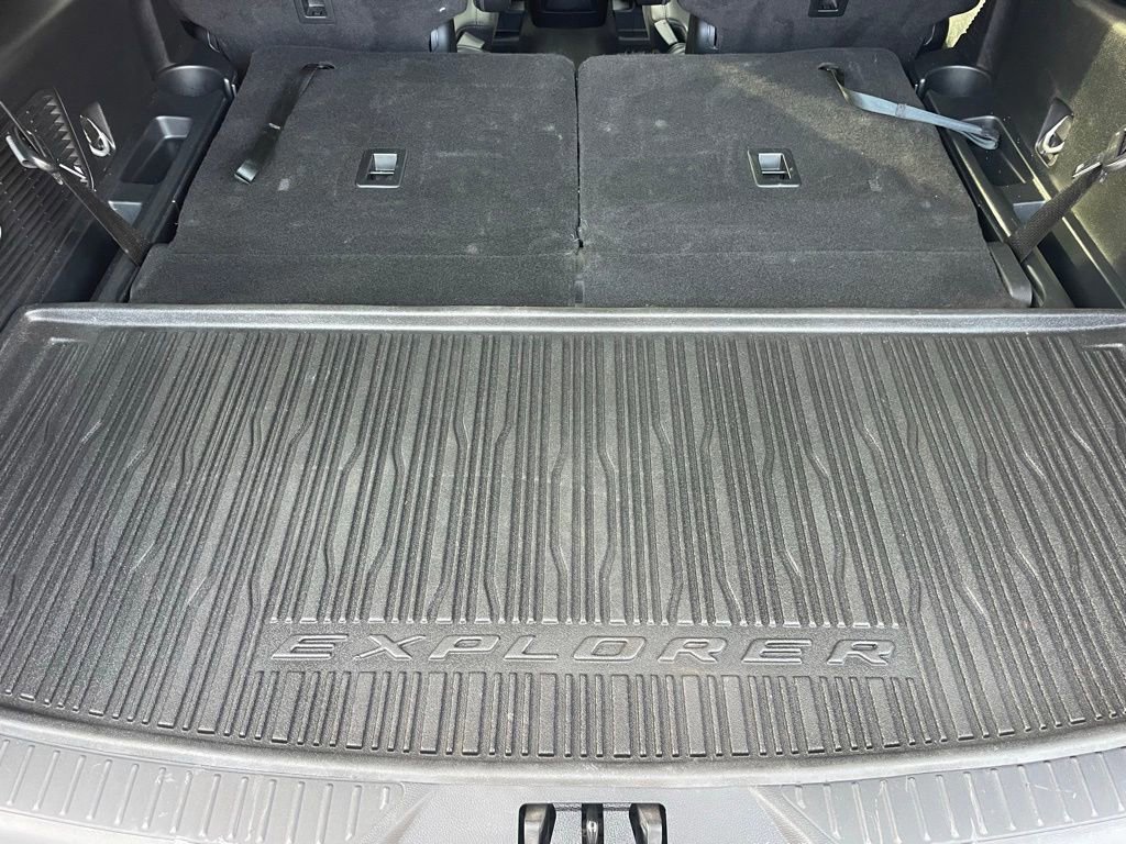 Certified 2024 Ford Explorer XLT w/ Equipment Group 202A image 10