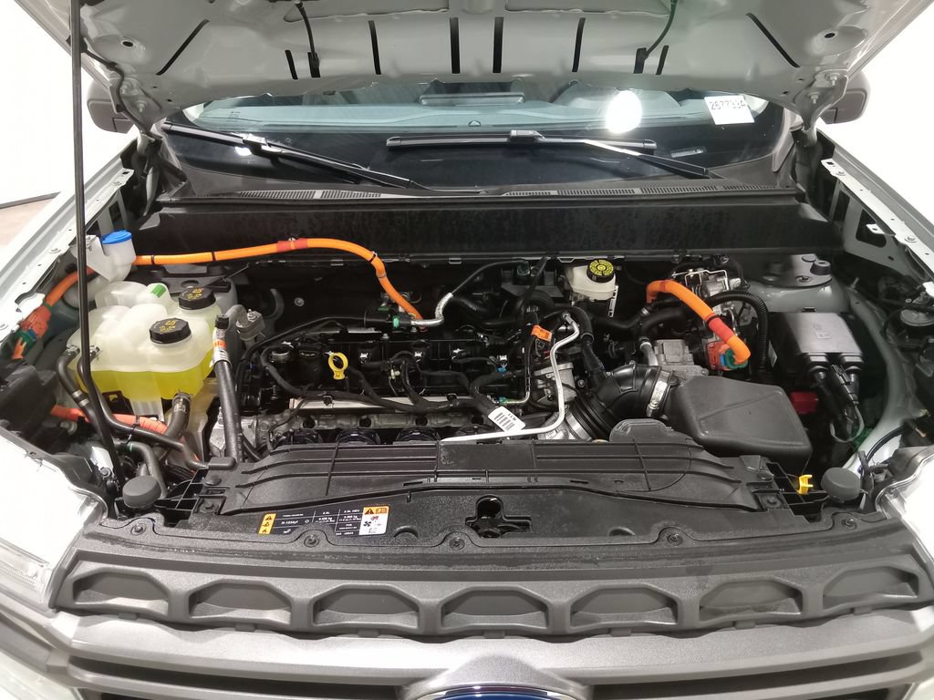 Certified 2024 Ford Maverick XLT FWD image 12