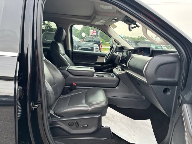 Certified 2025 Ford Expedition Active AWD/4WD image 48