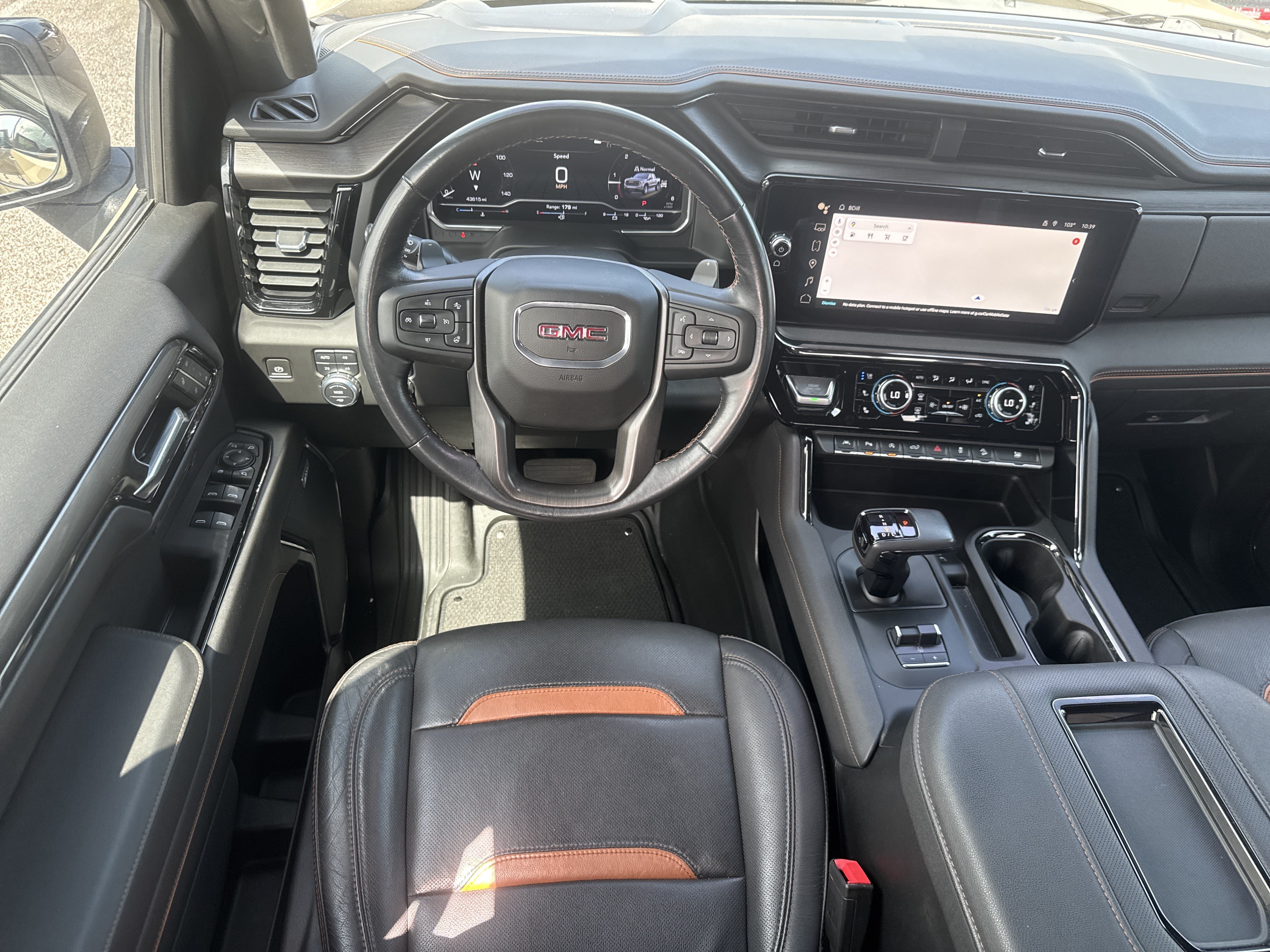 Used 2022 GMC Sierra 1500 AT4 w/ AT4 Premium Package AWD/4WD image 12