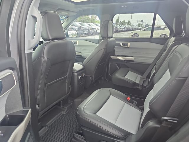 Certified 2024 Ford Explorer XLT w/ Equipment Group 202A AWD/4WD image 27