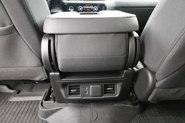 Used 2023 Chevrolet Silverado 1500 LT AWD/4WD image 31