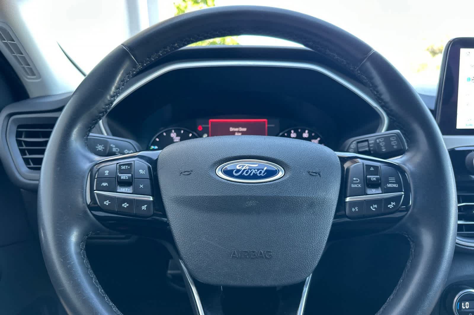 Certified 2021 Ford Escape SE w/ SE Sport Appearance Package FWD image 24