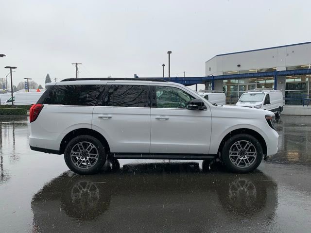 Certified 2025 Ford Expedition Active image 11