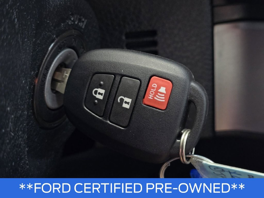 Used 2020 Toyota Tacoma SR5 RWD image 33
