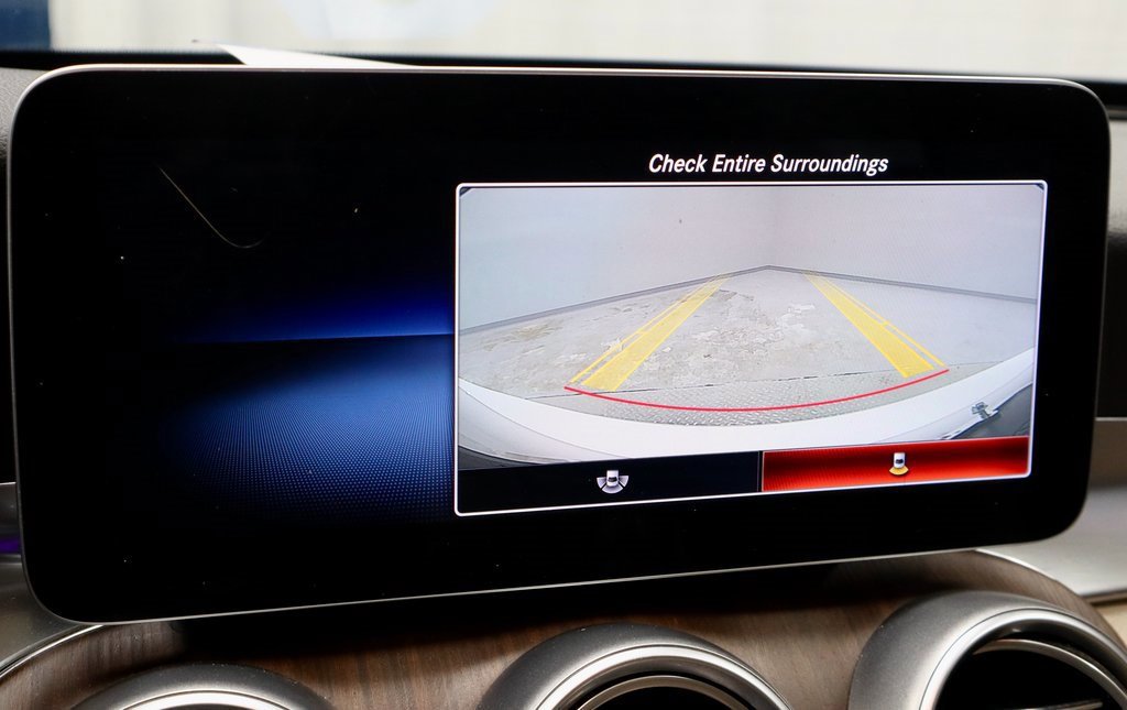 Used 2021 Mercedes-Benz C 300 4MATIC Sedan image 9