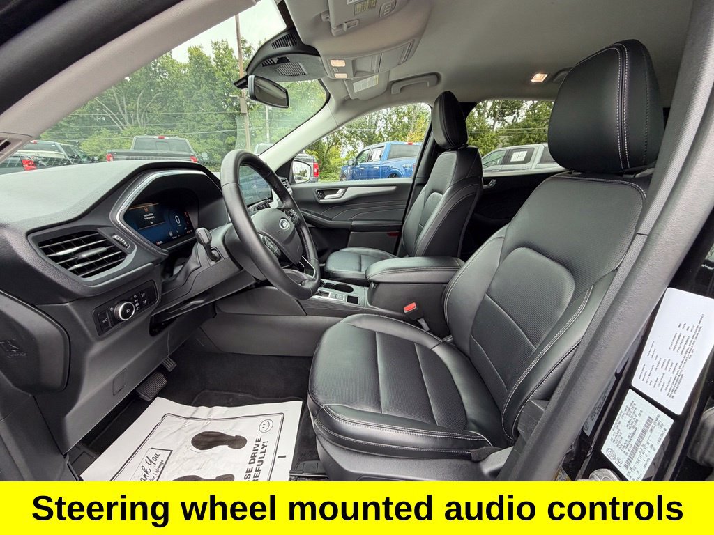 Certified 2025 Ford Escape Platinum AWD/4WD image 10
