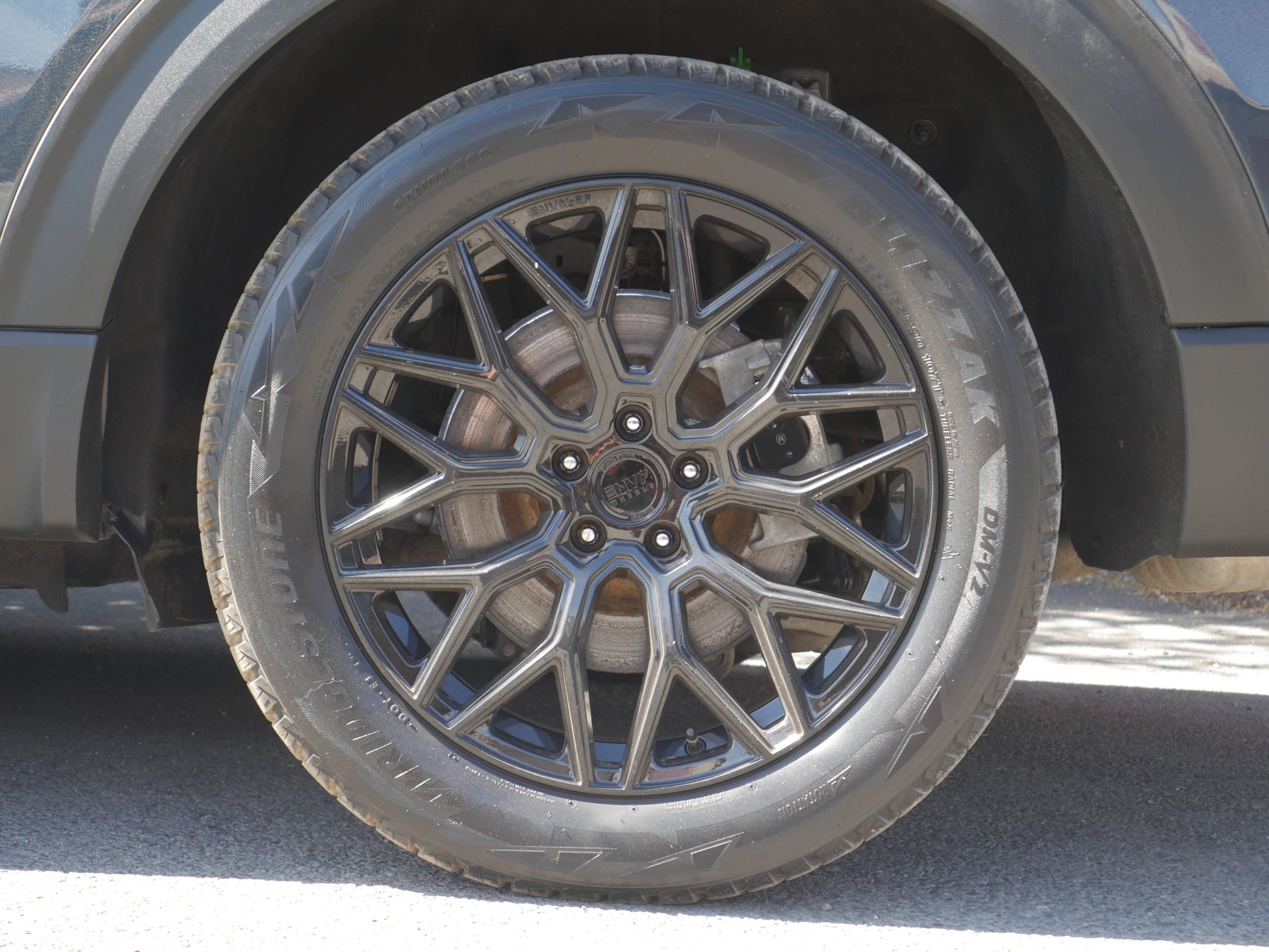 Certified 2022 Ford Explorer Limited AWD/4WD image 18