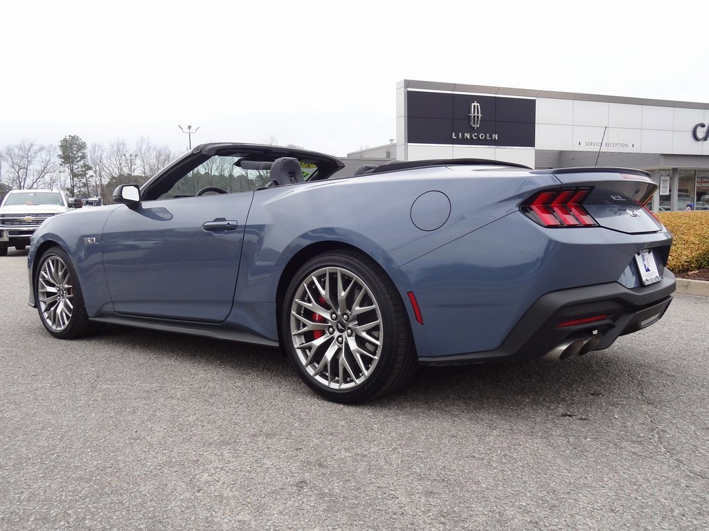 Certified 2025 Ford Mustang GT Premium image 5