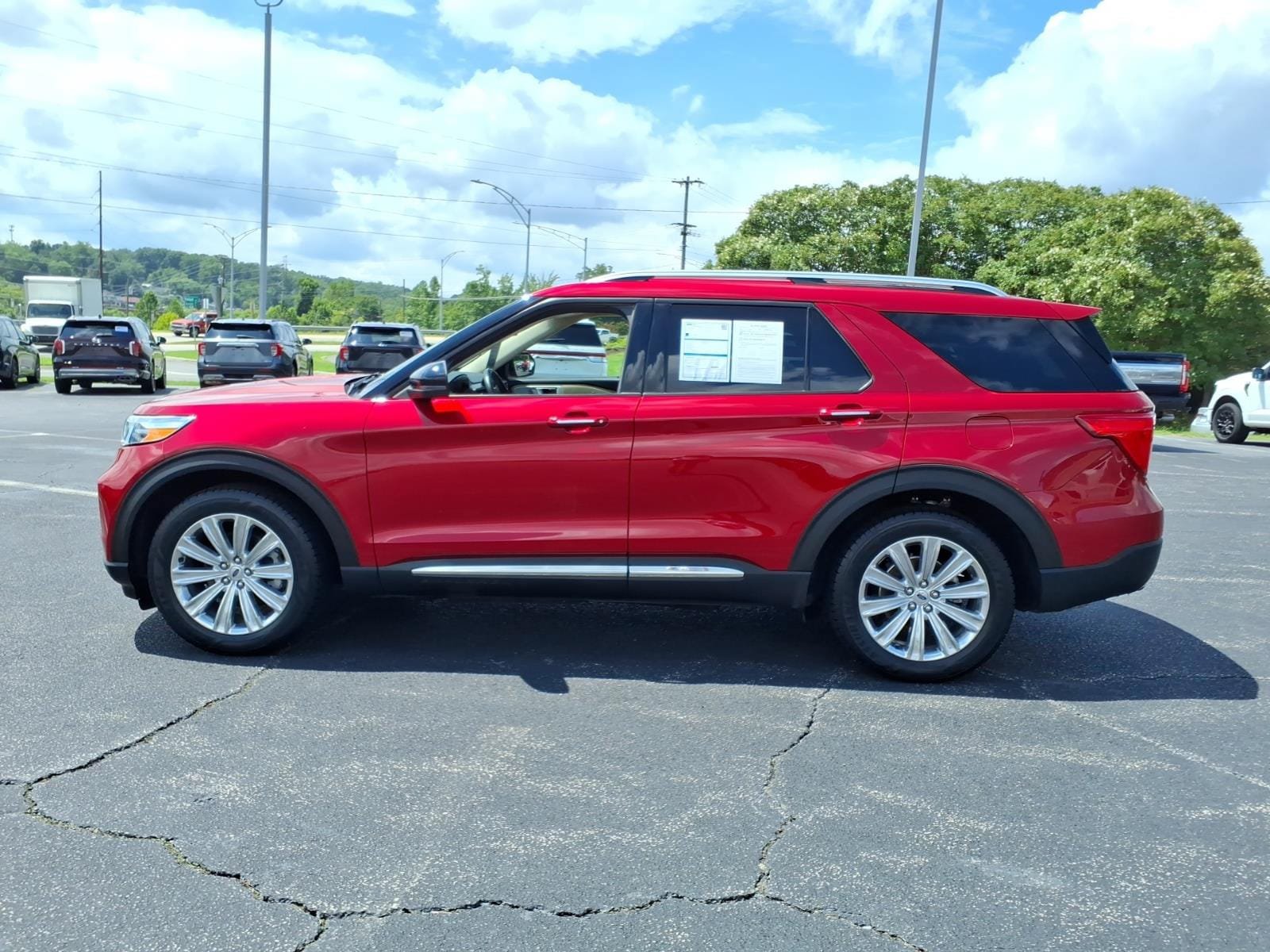 Certified 2021 Ford Explorer Limited w/ Equipment Group 301A AWD/4WD image 4