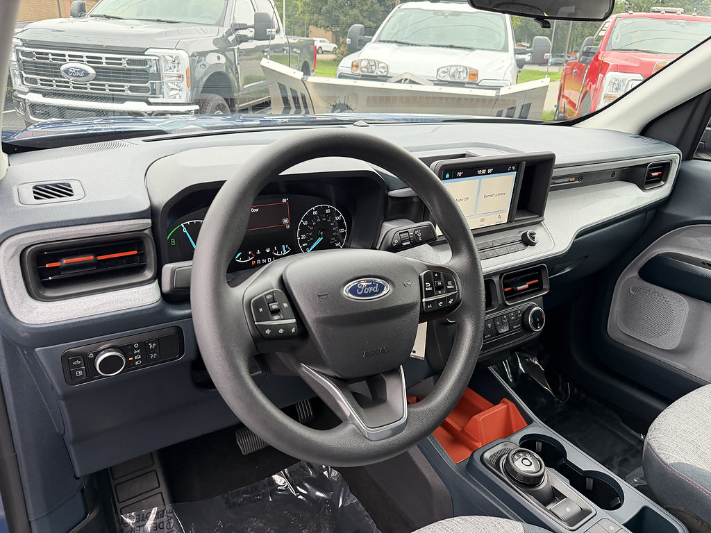 Certified 2023 Ford Maverick XLT FWD image 13