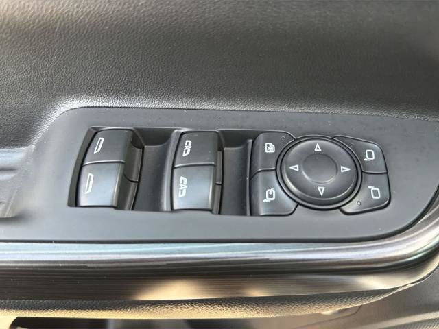 Used 2021 GMC Acadia SLT w/ Elevation Edition AWD/4WD image 17