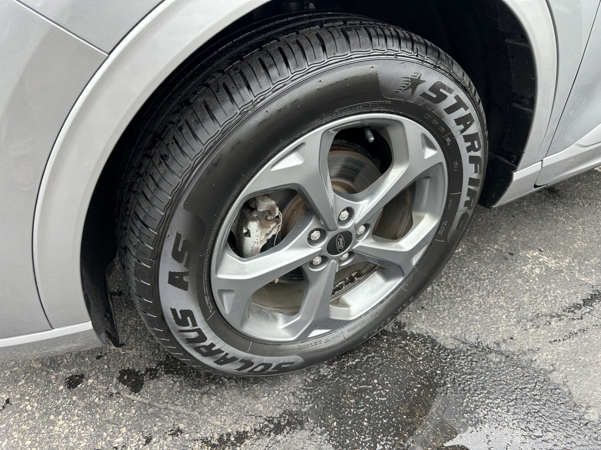 Certified 2023 Ford Escape ST-Line AWD/4WD image 8
