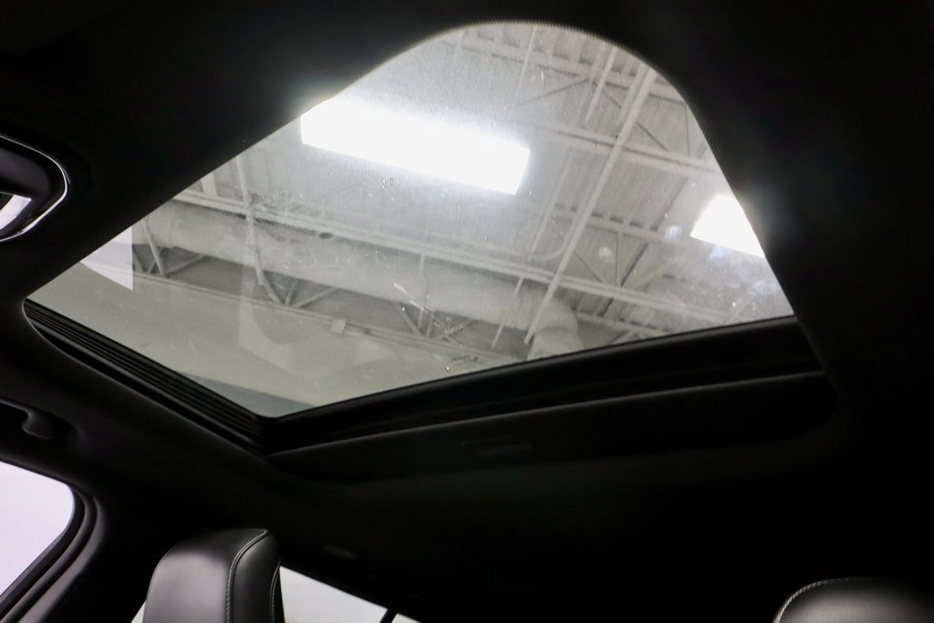 Used 2024 Jeep Grand Cherokee Altitude image 32