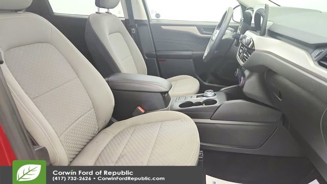 Certified 2022 Ford Escape SE FWD image 25