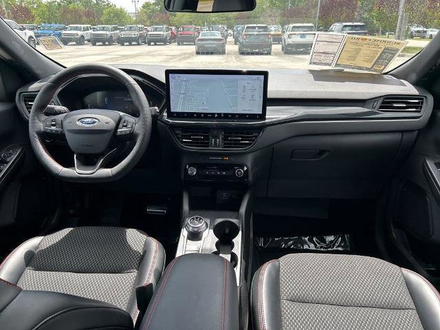 Certified 2023 Ford Escape ST-Line w/ Tech Pack #1 AWD/4WD image 10