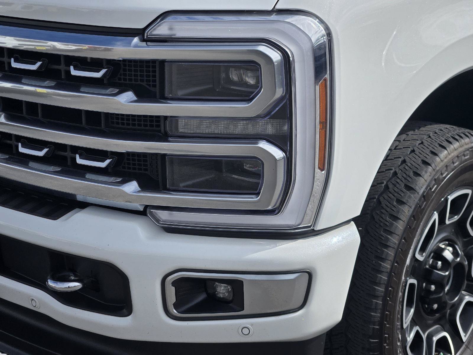 Certified 2024 Ford F250 Platinum w/ FX4 Off-Road Package AWD/4WD image 10
