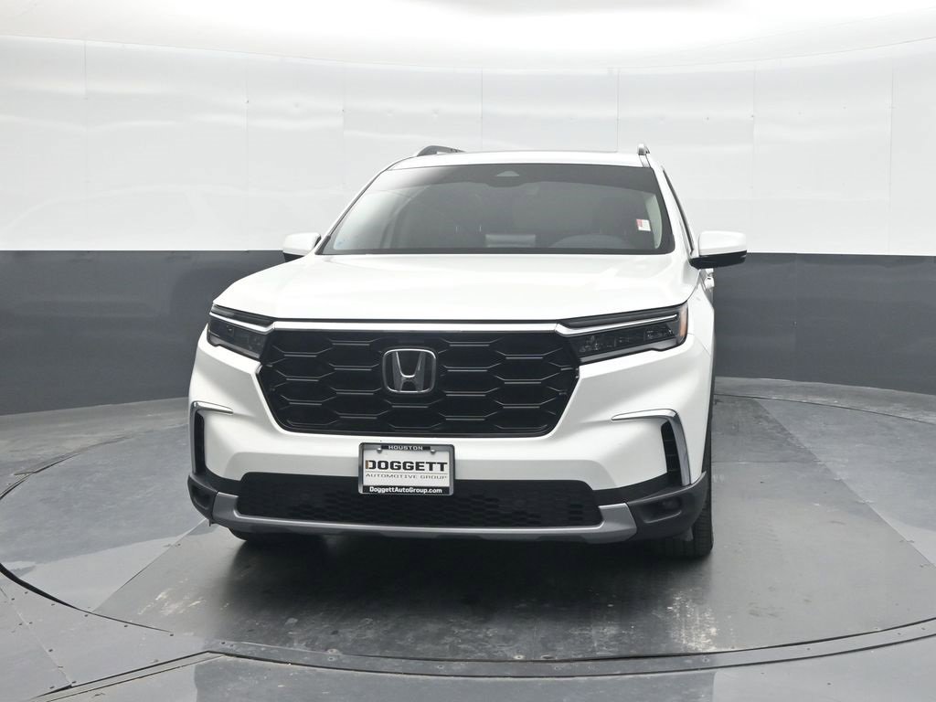 Used 2024 Honda Pilot Touring image 5