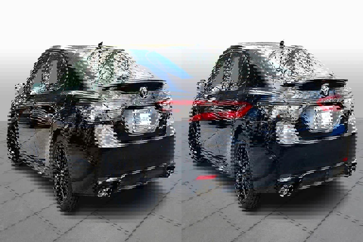 Used 2024 Toyota Camry XSE image 12