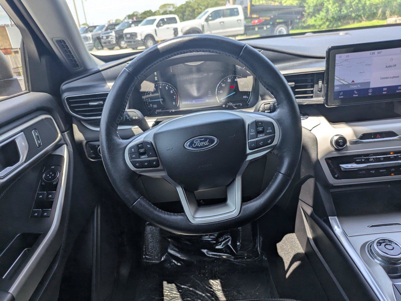 Certified 2023 Ford Explorer XLT w/ Equipment Group 202A AWD/4WD image 19