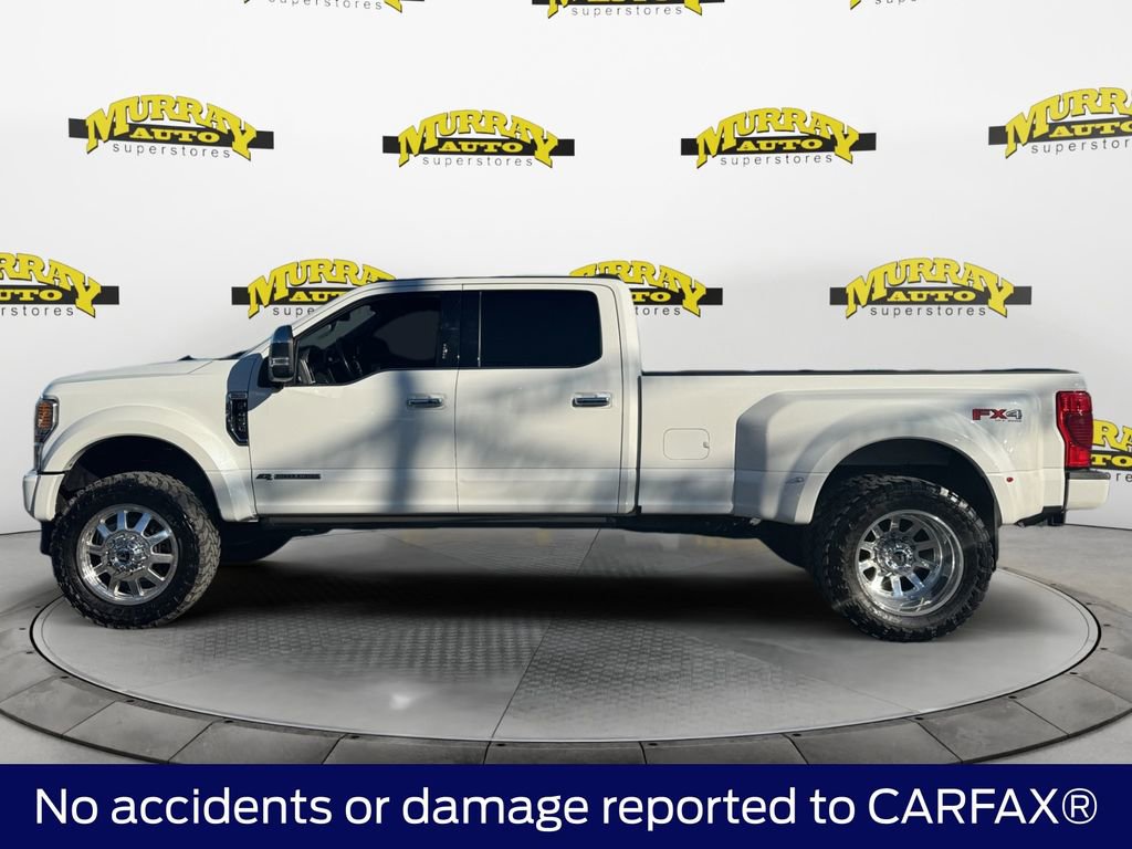 Certified 2022 Ford F450 Platinum w/ FX4 Off-Road Package image 3