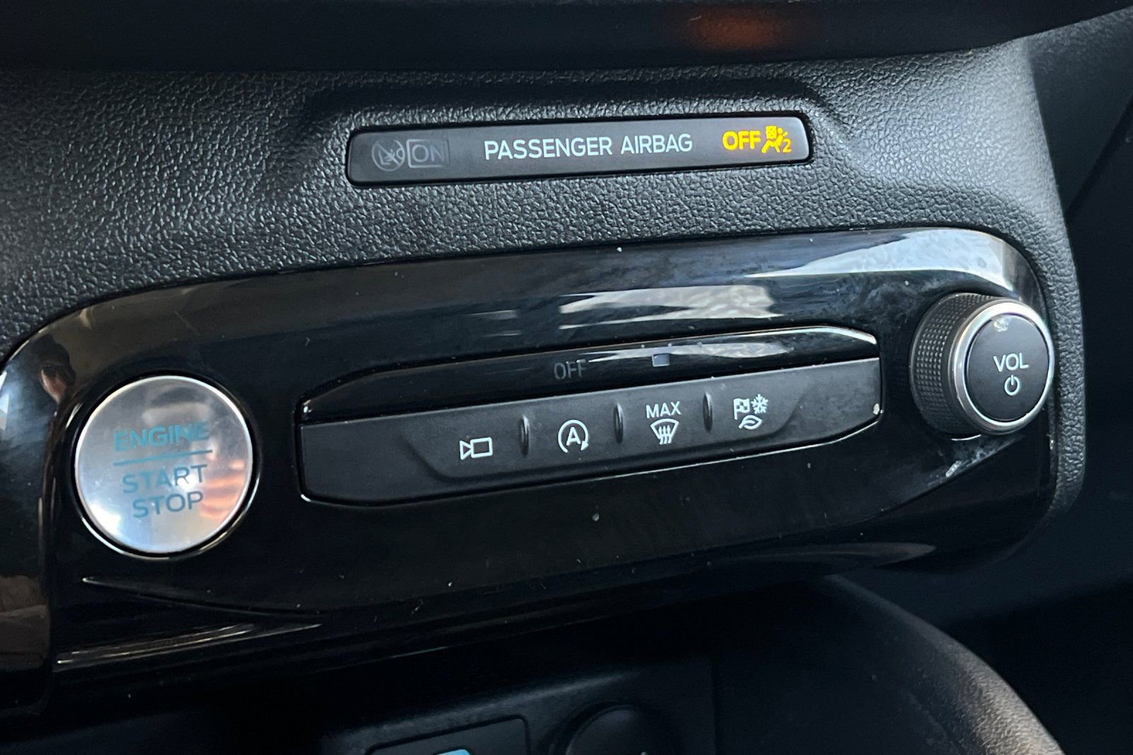 Certified 2023 Ford Escape Active w/ Tech Pack #2 FWD image 24