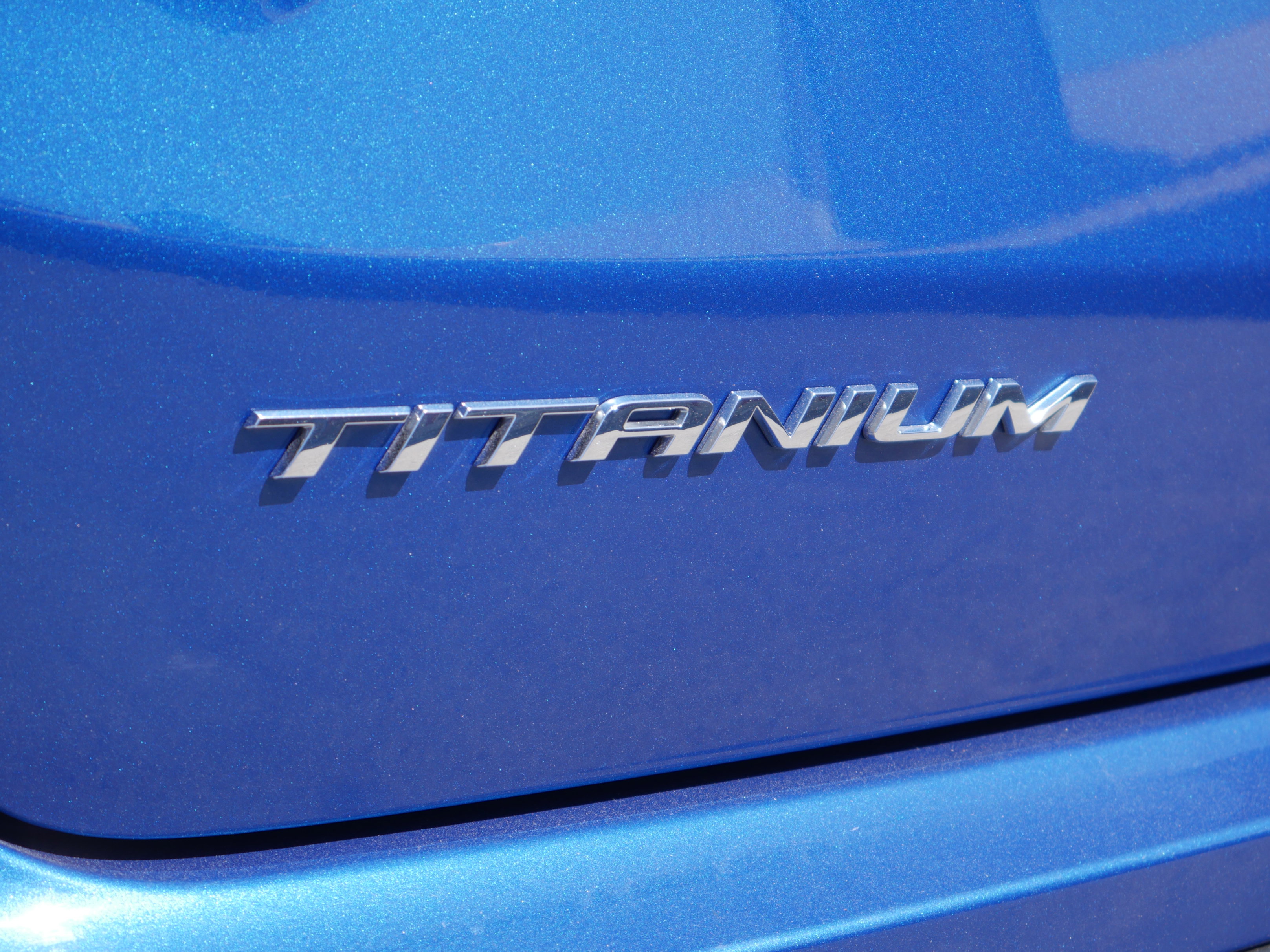 Certified 2022 Ford Edge Titanium w/ Equipment Group 301A AWD/4WD image 21