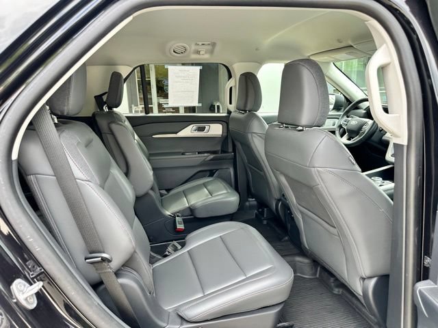 Certified 2025 Ford Explorer Active w/ Active Comfort Package AWD/4WD image 41