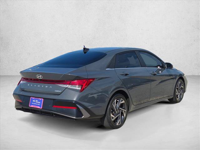 Used 2024 Hyundai Elantra Limited FWD image 5