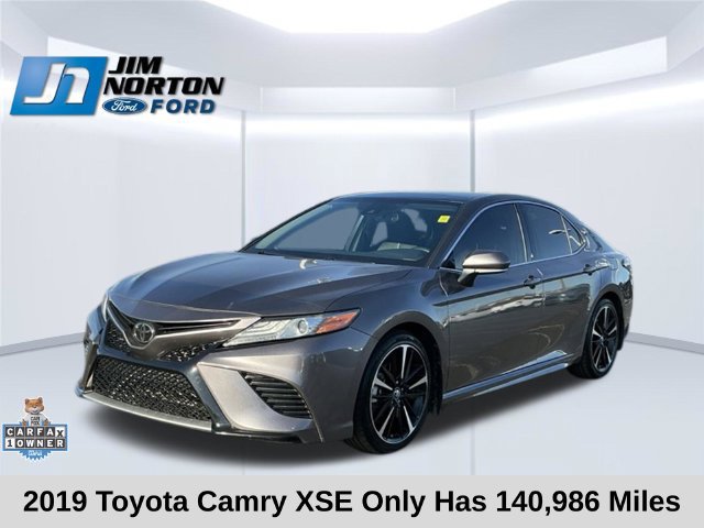 Used 2019 Toyota Camry XSE FWD image 9