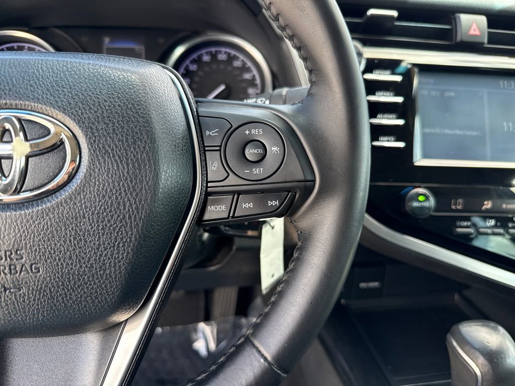 Used 2018 Toyota Camry SE image 16