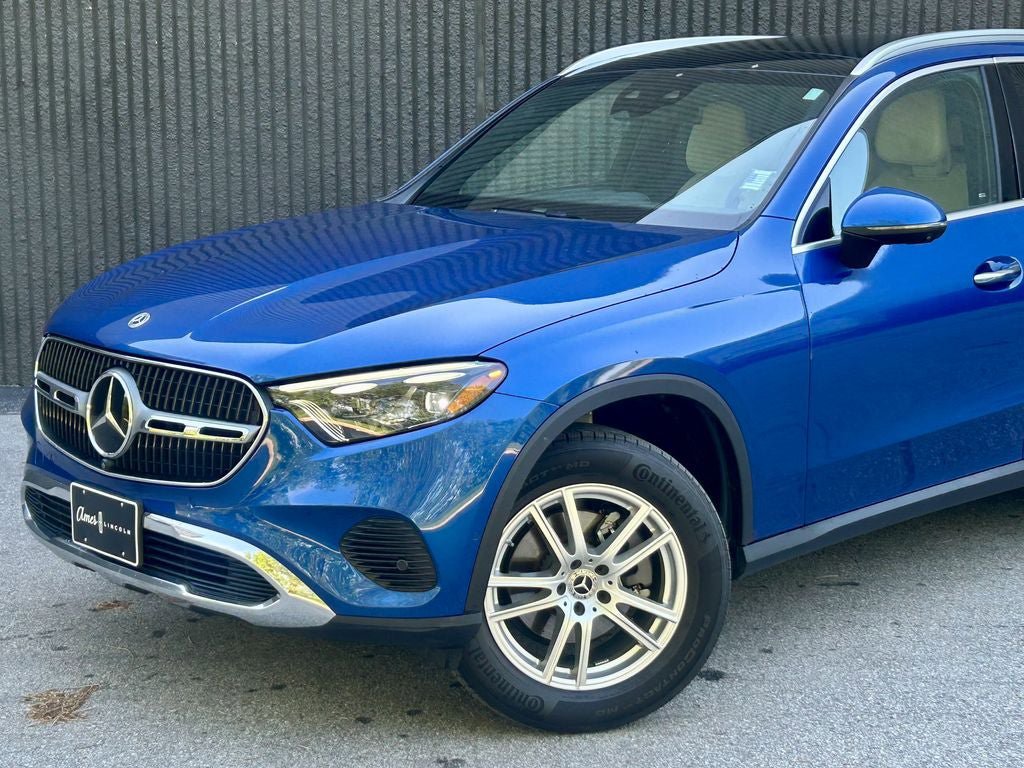 Used 2024 Mercedes-Benz GLC 300 4MATIC image 2