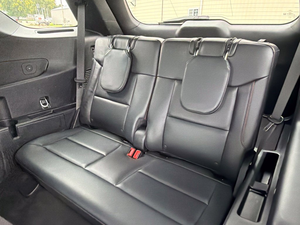 Certified 2025 Ford Explorer ST-Line AWD/4WD image 15