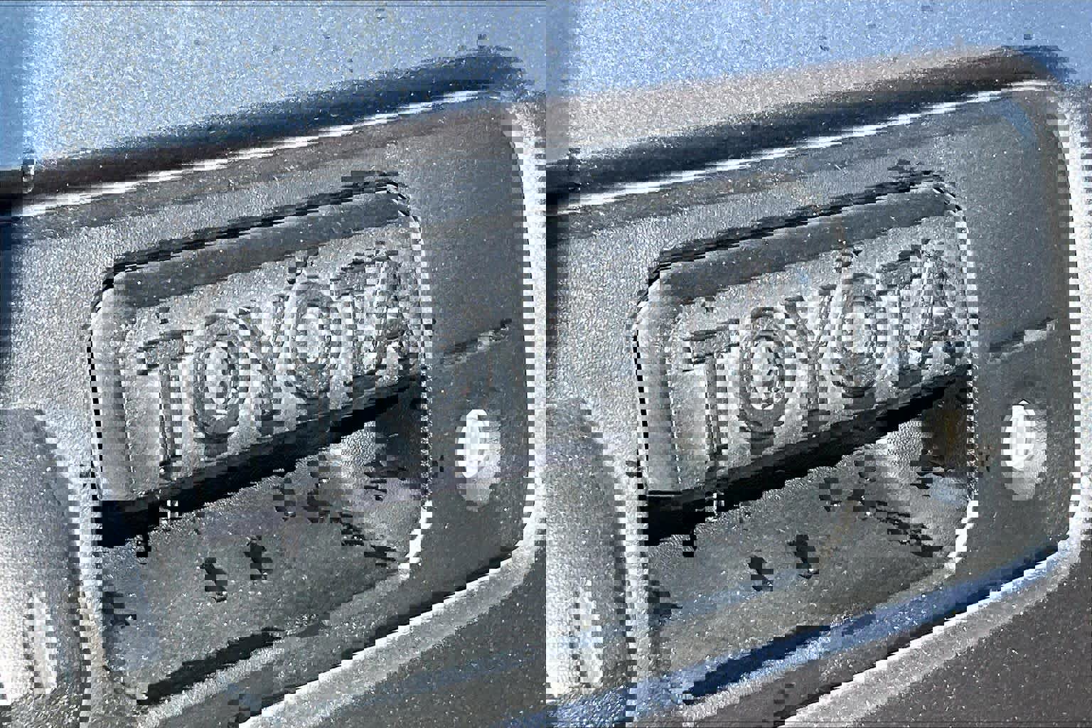 Used 2020 Toyota Tacoma TRD Off-Road AWD/4WD image 29