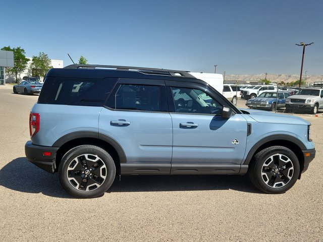 Certified 2024 Ford Bronco Sport Outer Banks w/ Tech Package AWD/4WD image 2