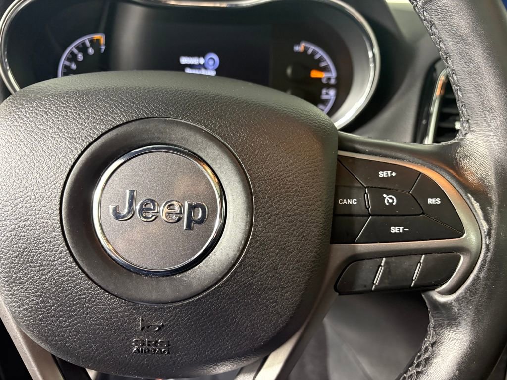 Used 2019 Jeep Grand Cherokee Limited w/ Luxury Group II image 23