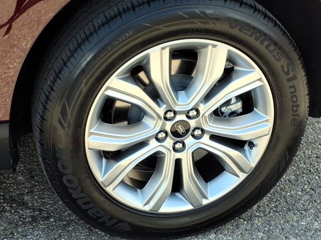 Certified 2024 Ford Edge Titanium w/ Equipment Group 301A AWD/4WD image 22