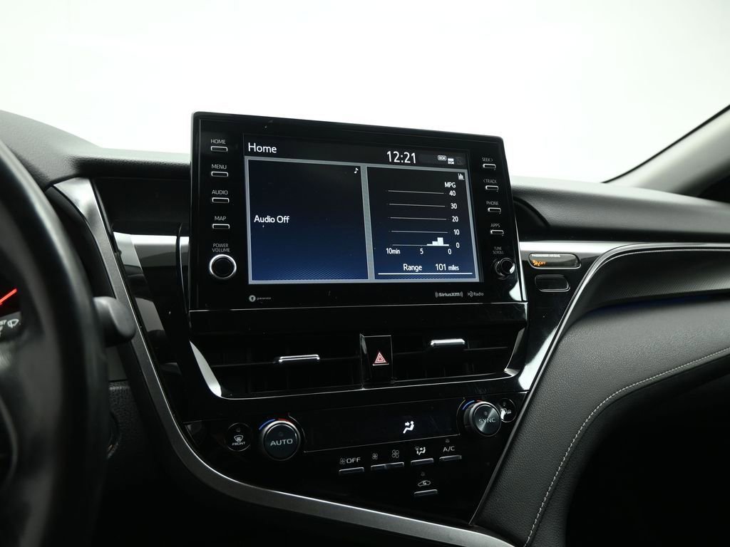 Used 2022 Toyota Camry XSE image 29