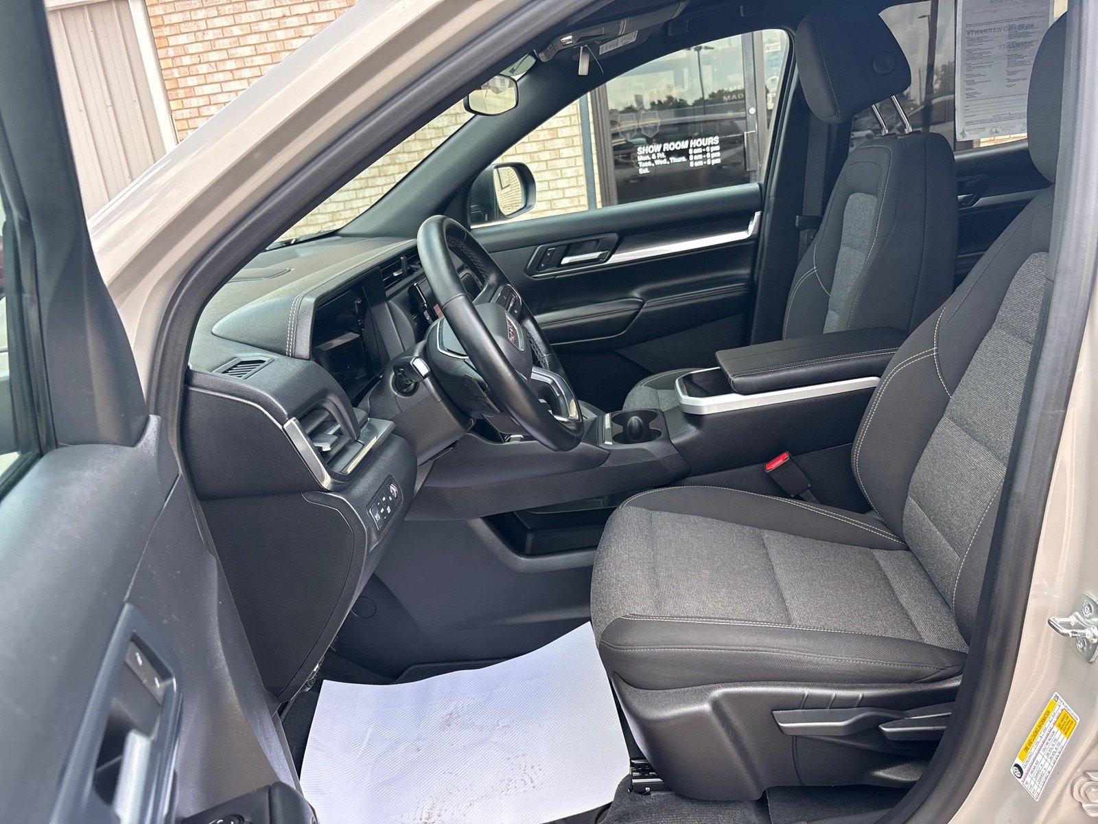 Used 2026 GMC Terrain Elevation AWD/4WD image 3