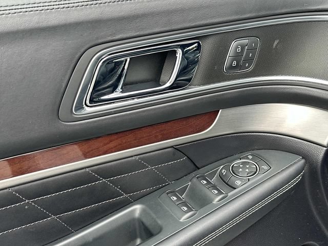 Certified 2019 Ford Explorer Platinum AWD/4WD image 17