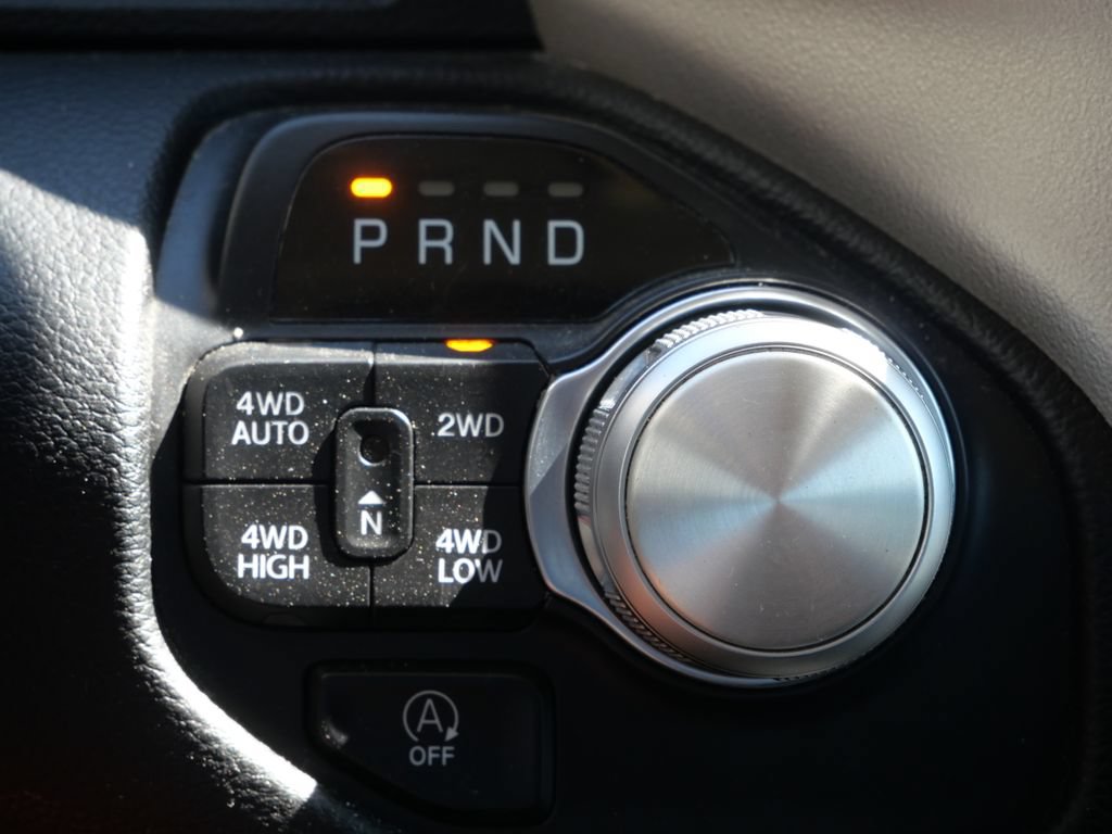 Used 2020 RAM 1500 Laramie AWD/4WD image 34