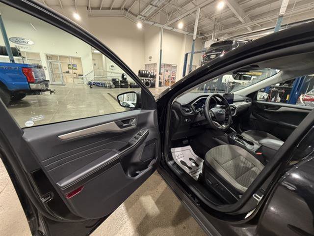 Certified 2022 Ford Escape SE w/ Convenience Package image 11