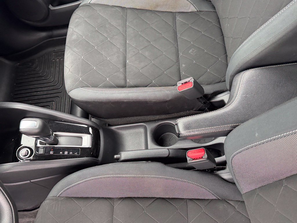 Used 2020 Nissan Kicks S FWD image 10