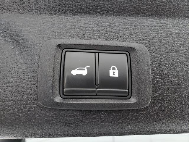 Used 2022 Mitsubishi Outlander SE image 8