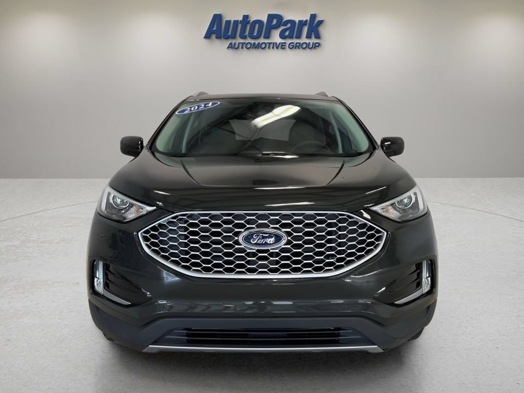 Certified 2024 Ford Edge SEL w/ Convenience Package AWD/4WD image 2