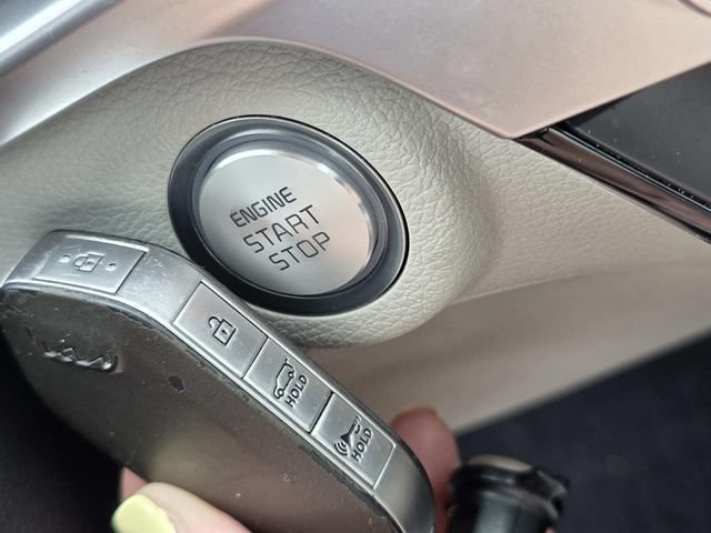 Used 2025 Kia Telluride S FWD image 23